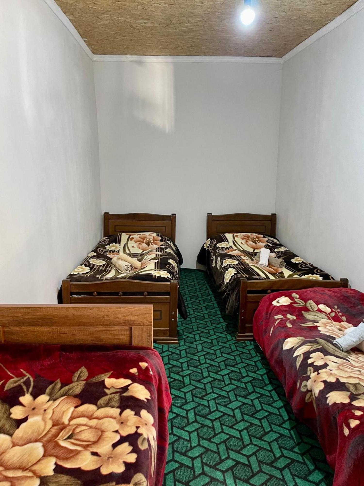 ホテル Old House Adishi エクステリア 写真